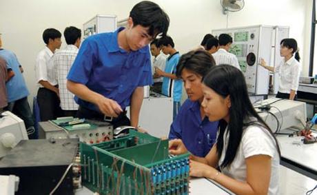 Khan hiếm trầm trọng nhân lực công nghệ cao